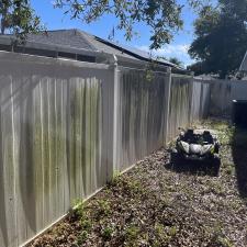 Thorough-White-Fence-Cleaning-in-Bradenton-FL 1